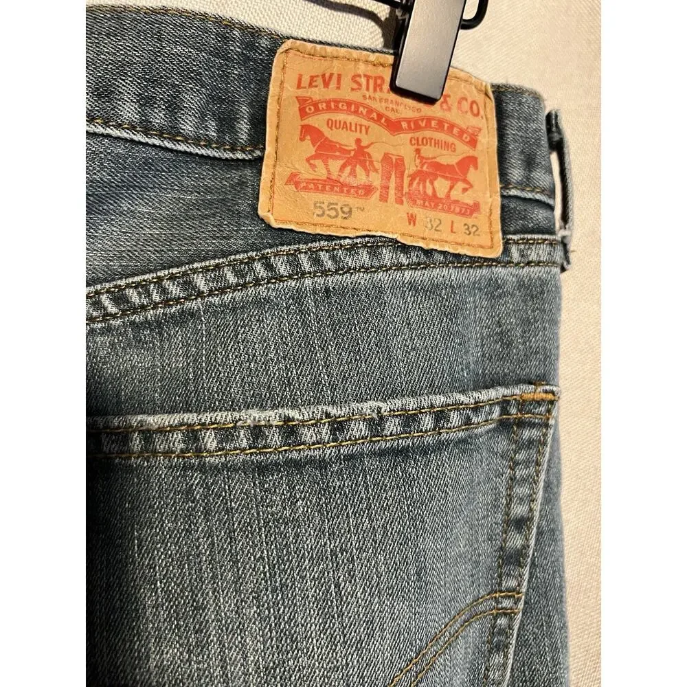 Levi Men Jean Shorts Jorts Denim Size 32 559 Denim Raw Edge Jean Shorts‎